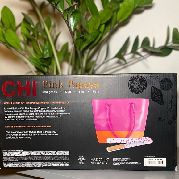 CHI Ceramic Hairstyling Iron - Picture 2 of 2